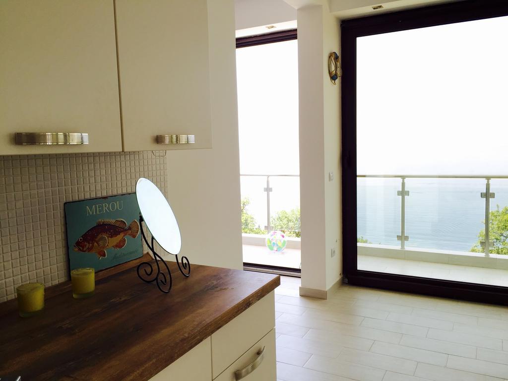 Apartment Superseaview سوتوموري الغرفة الصورة