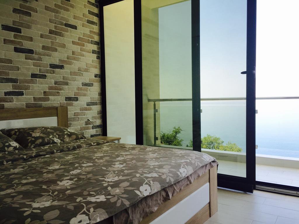 Apartment Superseaview سوتوموري الغرفة الصورة